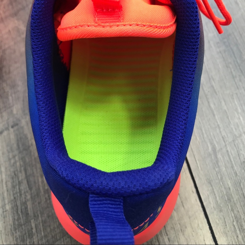 NWT Nike Roshe One PRM  WMNS - Picture 6 of 7